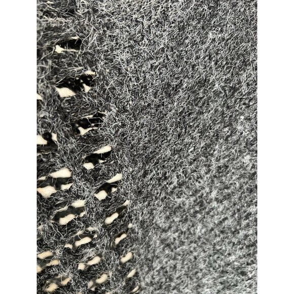 Do Everything in Love Shawl Wrap Kimono One Size Gray Open Front Crocheted Warm - Picture 6 of 11